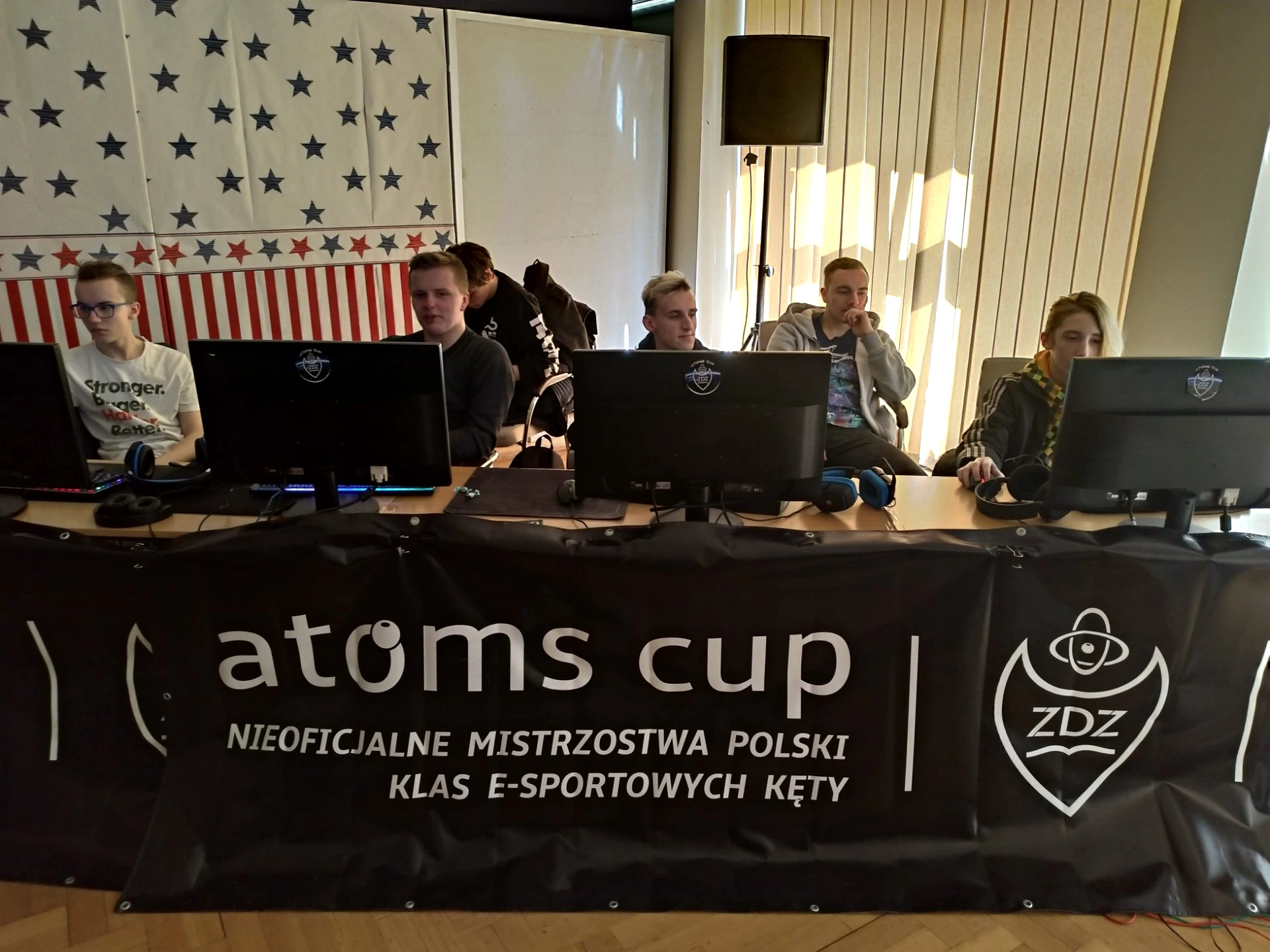 Nieoficjalne Mistrzostwa Polski klas e-sportowych w Kętach